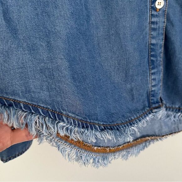Splendid Ruffle Front Button Down Chambray Denim Shirt, Size XS NWOT - Picture 5 of 13